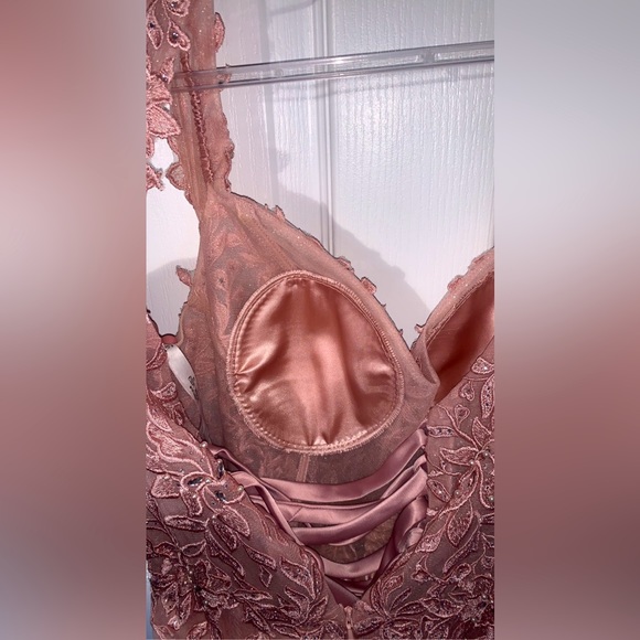 Graduation/ Prom Dress - Picture 13 of 15